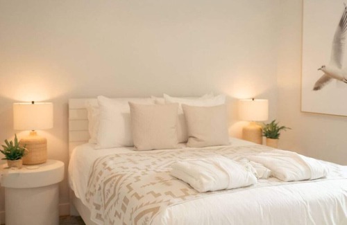 Park Point House | Park Point Carriage Home