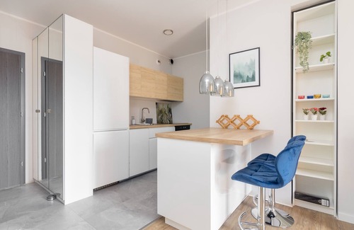 Wlochy Apartment | Park Szczęśliwicki Charming Apartment
