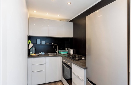 Krakow Apartment | Park Tysiąclecia Grey Studio