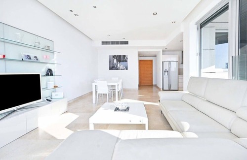 Park Tzameret Apartment | Park Tzameret 3BR Panoramic by HolyGuest