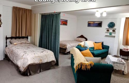 Feilding House | Park View 'Home Away From Home'