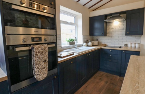 Alston Cottage | PARKERS HOUSE, pet friendly, character holiday cottage in Alston