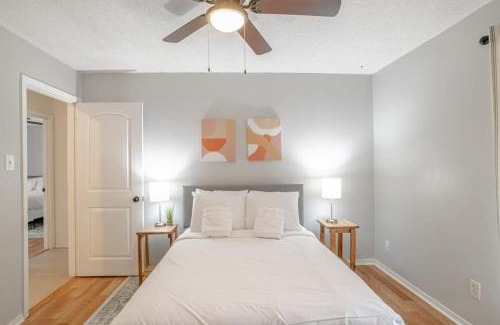Mobile House | Parkhill Place- Mins from University of South AL