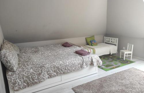 Torokbalint Apartment | Parkside Apartman