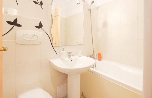 Copou Apartment | Parkside Haven Apartment - Copou