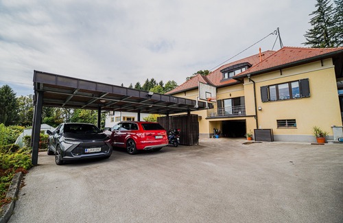 Ljubljana Apartment | Parkside Haven w/4 Bedrooms&free parking