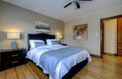 Barrie Apartment | Parkside House