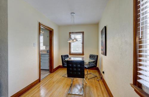 Barrie Apartment | Parkside House