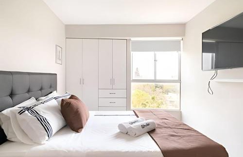 Surquillo Apartment | Parkview 3 Bedroom Retreat