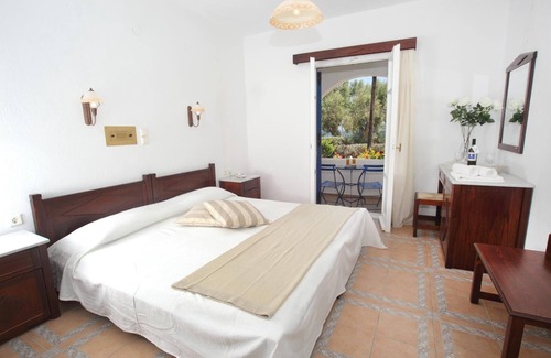 Logaras Hotel | Paros Inn Seafront