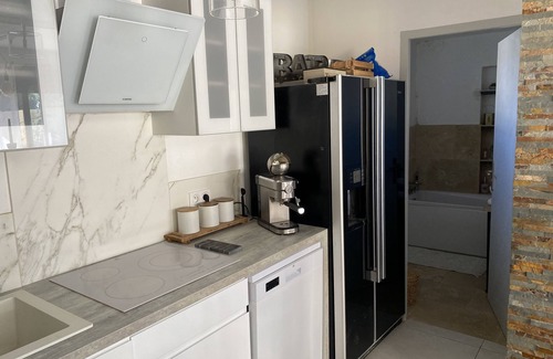 Pujaut Other | Partie de Mas , 2 Chambres, Jardin , Piscine