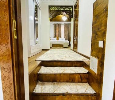 Uzbekistan Cabin | Parvina Hotel in old city