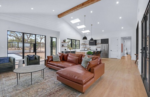 Wimberley House | Pasatiempos I Heated Cowboy Pool, Stargazing