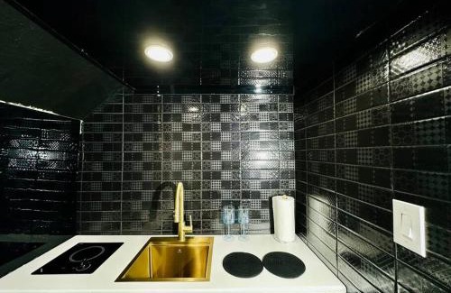 Camaceyes Apartment | Pasavento - Modern Tiny Suite