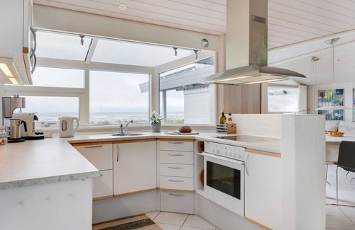 Udsholt House | "Pascal" - 25m from the sea by Interhome