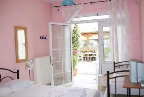 Psakoudia Apartment | Paschalia sea view studios