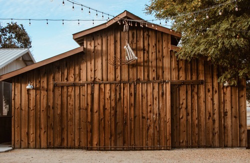 San Miguel Cabin | Paso Robles Ultimate Farm Stay! Country Oasis! Very Unique!