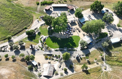 San Miguel Cabin | Paso Robles Ultimate Farm Stay! Country Oasis! Very Unique!