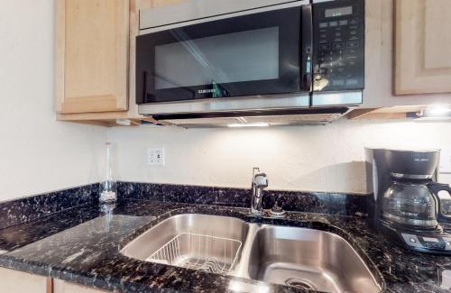 Pass-a-Grille Historic District Apartment | Pass-A-Grill 3