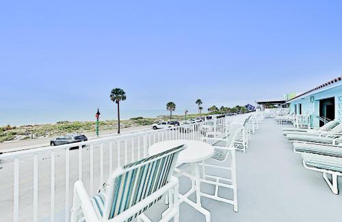 Pass-a-Grille Historic District Hotel | Pass-A-Grille Beach Retreat Unit 8