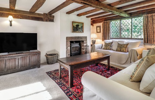 Hartfield House | Pass the Keys | Beautiful Countryside Cottage
