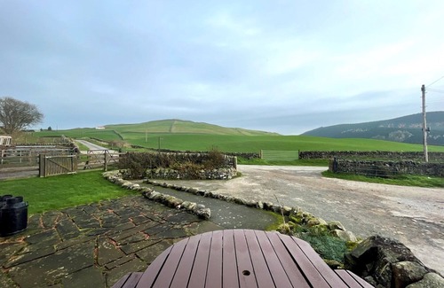 Newbridge House | Pass the Keys | Beautiful Rural 3BR Cottage with Stunning Views
