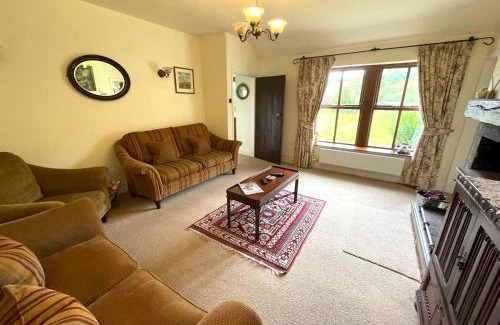 Sanquhar House | Pass the Keys Beautiful Scottish Cottage in Outstanding Location