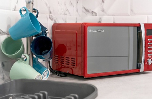 Belfast City Centre Apartment | Pass the Keys | Bright & Airy 2BR/2 Bath Apt in Perfect Location