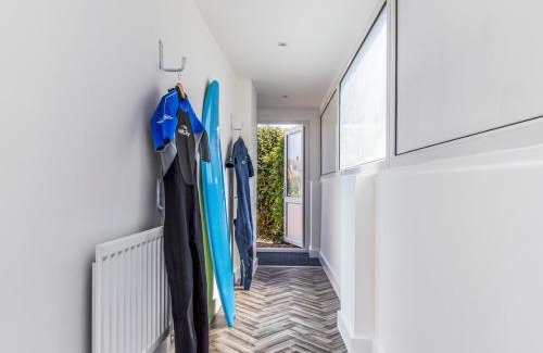 East Wittering Apartment | Pass the Keys Charming Chalet A Stones Throw From The Beach