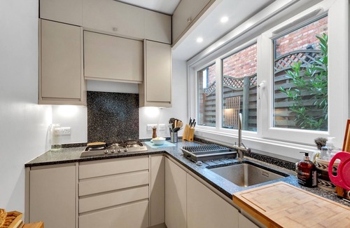 South Acton House | Pass the Keys | Charming Terrace House in Ealing