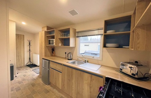 Beattock House | Pass the Keys | Cosy 3BR Getaway in Beautiful Country Park