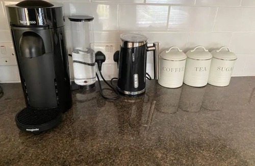 Bourton-on-the-Hill House | Pass the Keys | Charming 18th Century 4 bedroom cottage