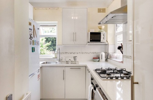 Royal Tunbridge Wells Apartment | Pass the Keys | Perfectly located flat