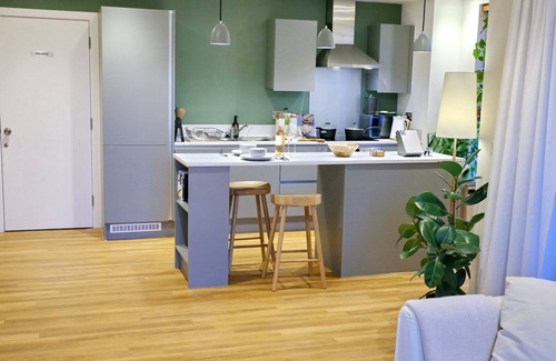 Northern Quarter Apartment | Pass the Keys | Northern Qtr Corner Flat With Balcony & City Views