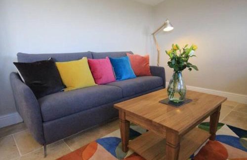 Bath Apartment | Pass the Keys Stunning cottage close to city centre