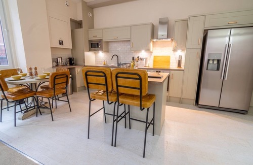 Nottingham City Centre Apartment | Pass the Keys | Stylish 2-Bed Apartment in Nottingham’s Heart & Soul