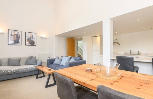Headingley Apartment | Pass the Keys | The Old School House - Heart of Headingley