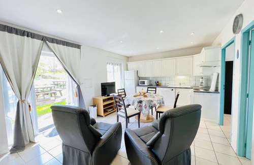 Forges-les-Bains Apartment | Pasteur : Charming 2 bedroom flat near the thermal baths
