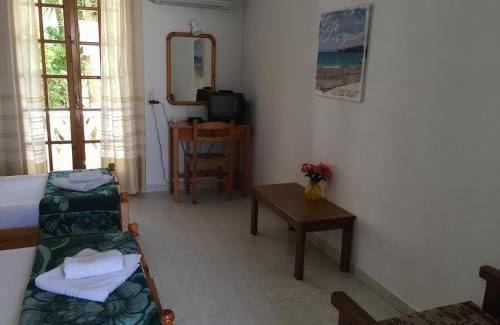 Laganas Apartment | Pastras Studios - close to the beach
