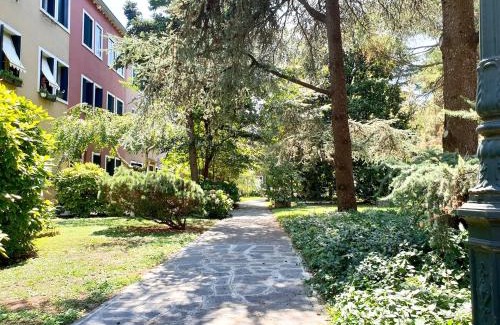 Molina Apartment | Patch of Eden