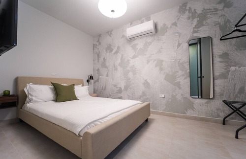 Santurce Hotel | Patio Elba Legacy 2 Bedroom Suite