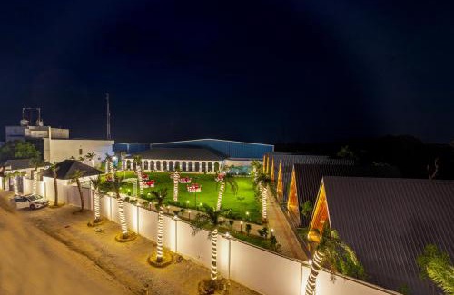 Gurugram Hotel | Patio Farms by Saltstayz
