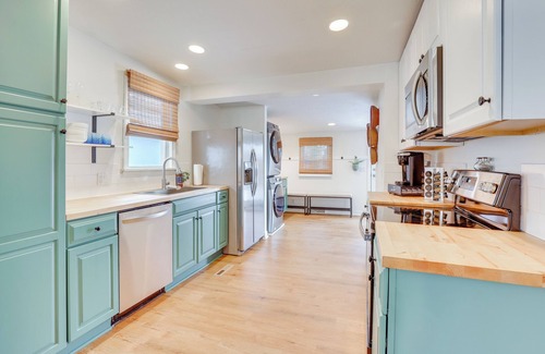 Meyers Lake Cottage | Patio & Lake Views: Family-friendly Canton Retreat