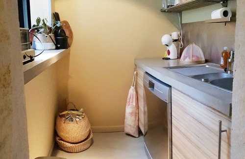 Capucins - Victoire Apartment | PATIO private. QUIET ground floor, in the CENTER of Bordeaux. Elegant decoration
