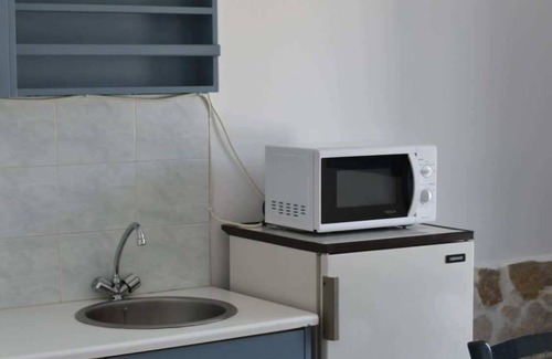 Grikos Apartment | Patmos Cute Seafront Studios Escape for 3