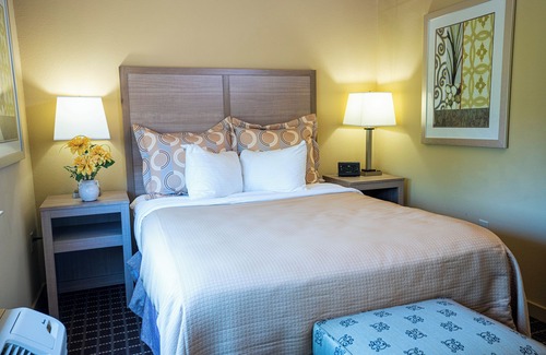 Williamsburg Hotel | Patriots Inn