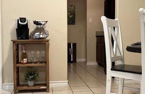 Eastern Division Apartment | Patsy's Get Away