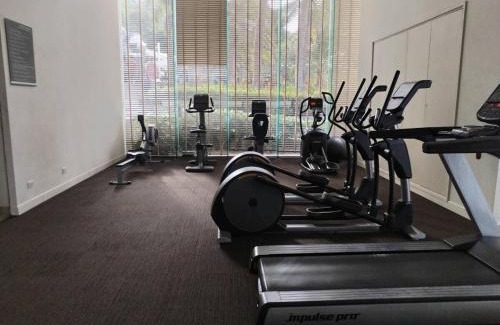 Samut Sakhon Apartment | Pattaya private high FL sea view