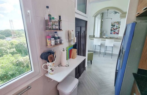 Amador Condo | Patty’s Upscale Bay View Condo with King bed by the Amador Causeway on the Canal