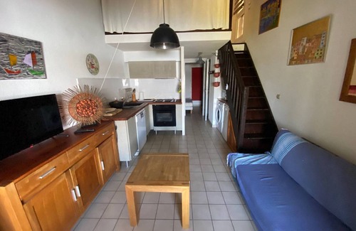 Leucate Villa | Pavilion T3 + Mezzanine, 5 people, Terrace, Parking